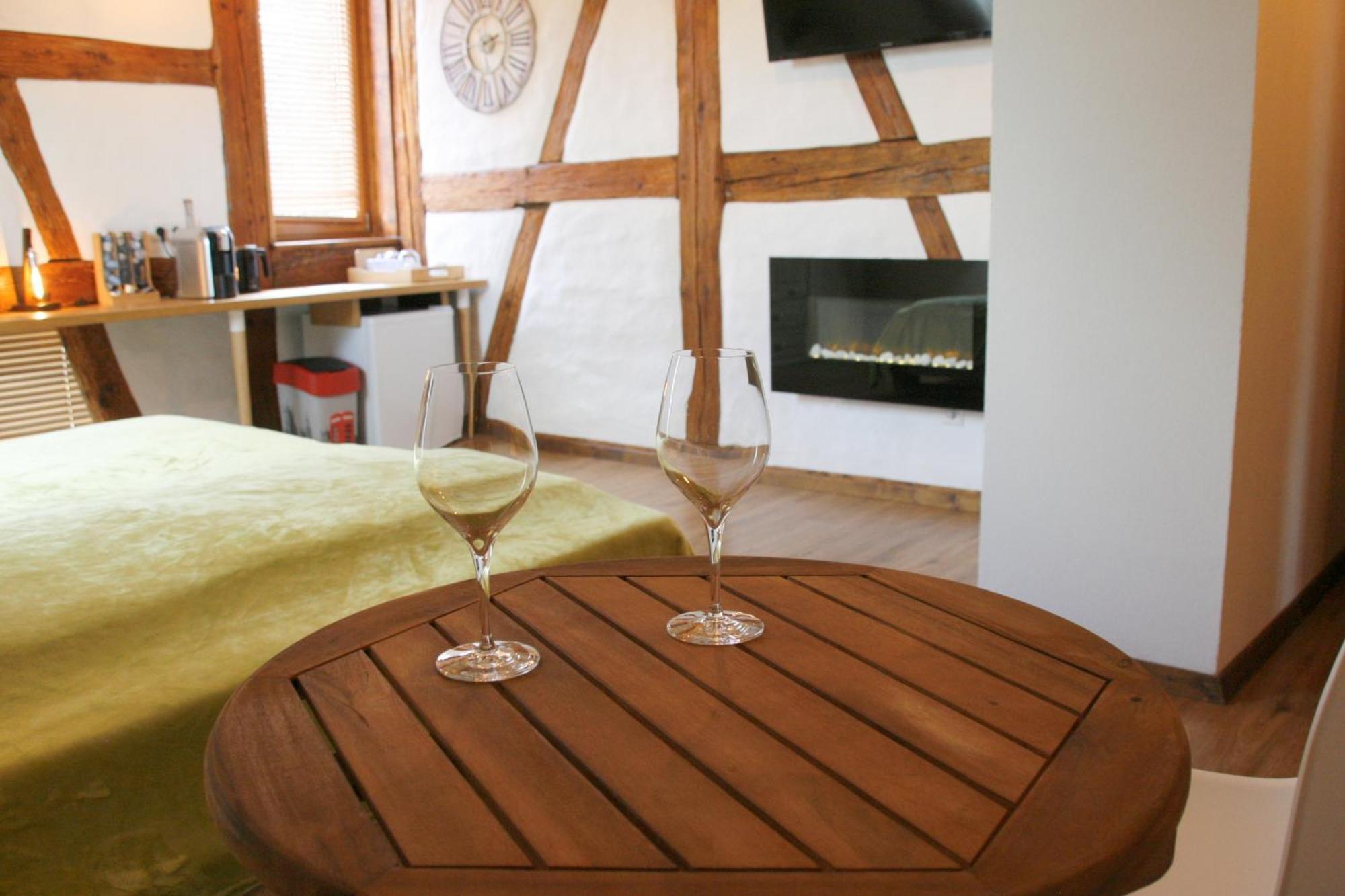 Waldvogel Ferienzimmer Klimatisiert Immenstaad am Bodensee Bilik gambar
